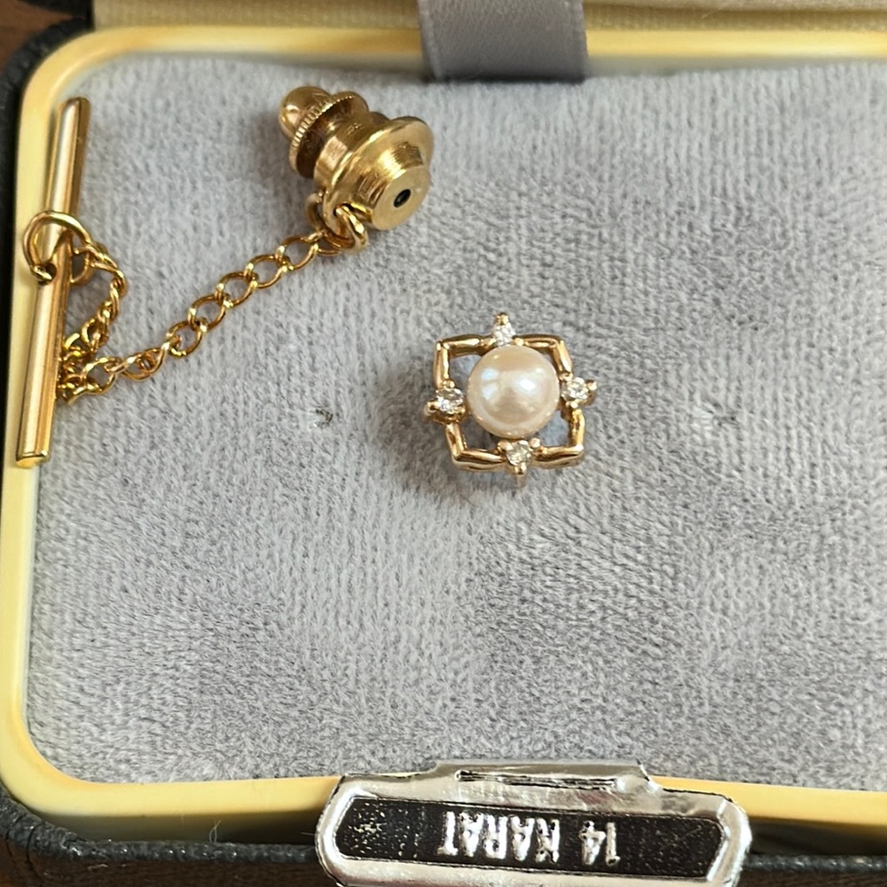 Louisa Ballou Gold and White Tie Pin